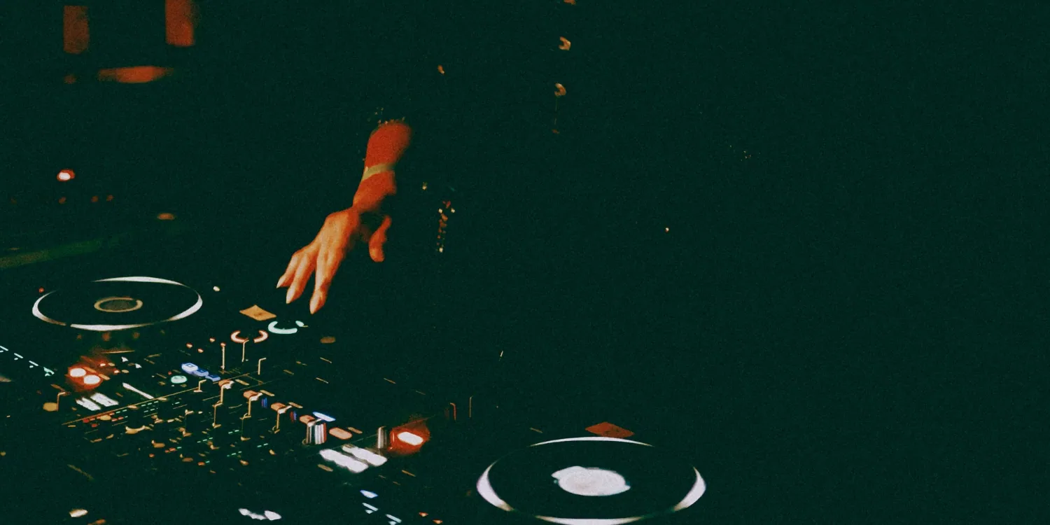 Daughter of an Absent DJ header image